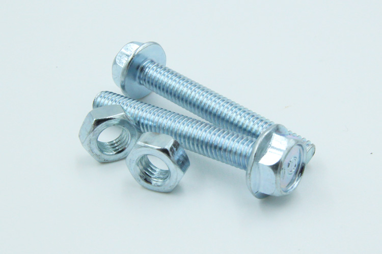 Bộ bù lông liền lông đền và đai ốc M6x40 VPRO V2019003