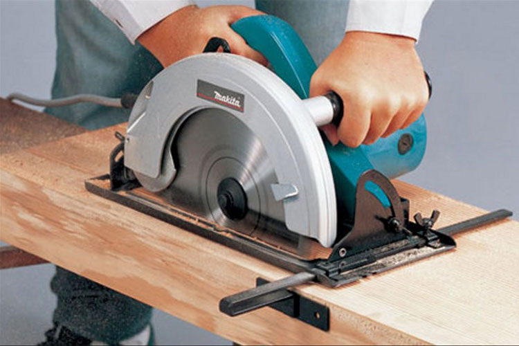 Máy cưa đĩa 2000W đường kính 235mm Makita N5900B