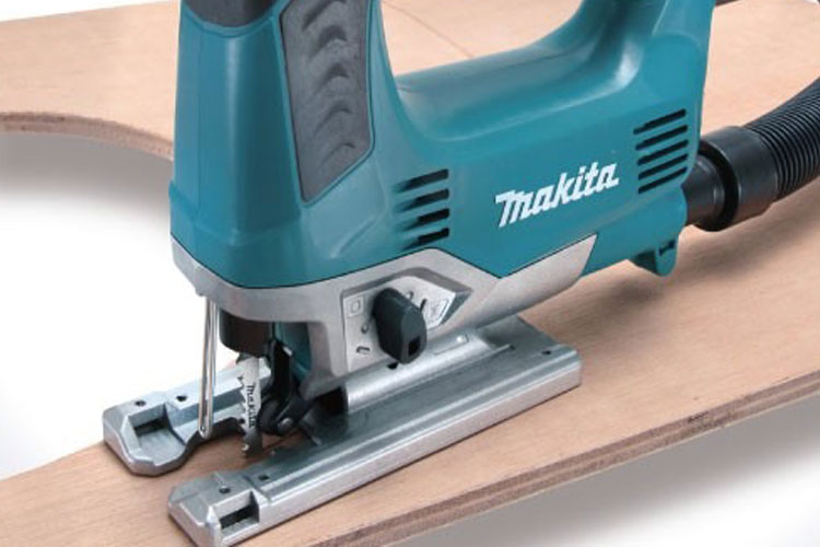 Máy cưa lọng 650W đường kính 23mm Makita JV0600K