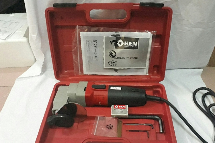 Máy cắt kim loại 500W/2.5mm Ken 2625