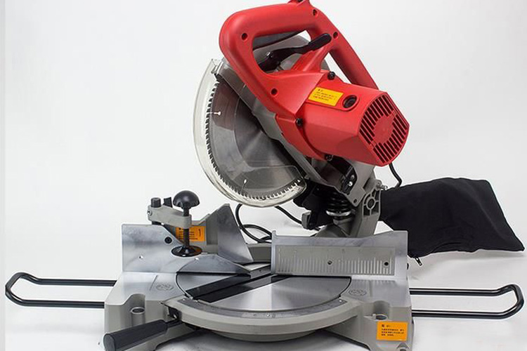 Máy cắt nhôm 1650W/255mm Ken 7210