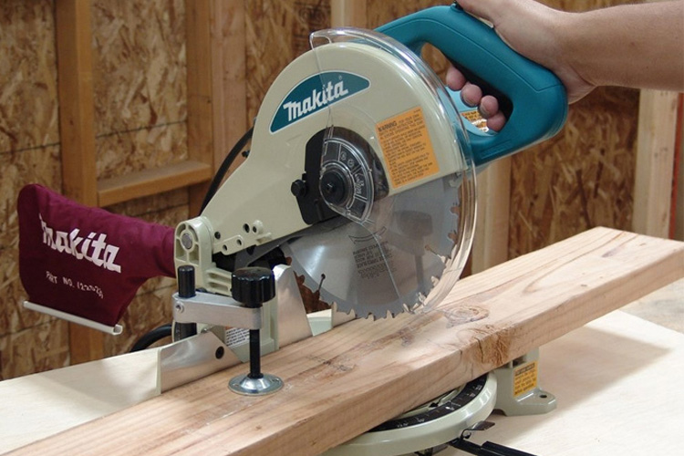Máy cưa đa góc 1650W đường kính 260mm Makita LS1030N