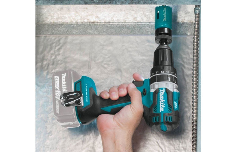 Máy khoan 18V Makita DDF482RFE