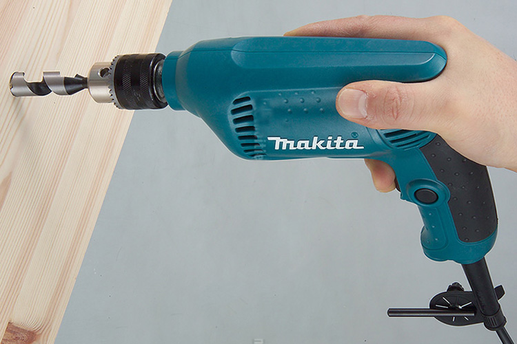 Máy khoan sắt 450W đường kính 10mm Makita 6412