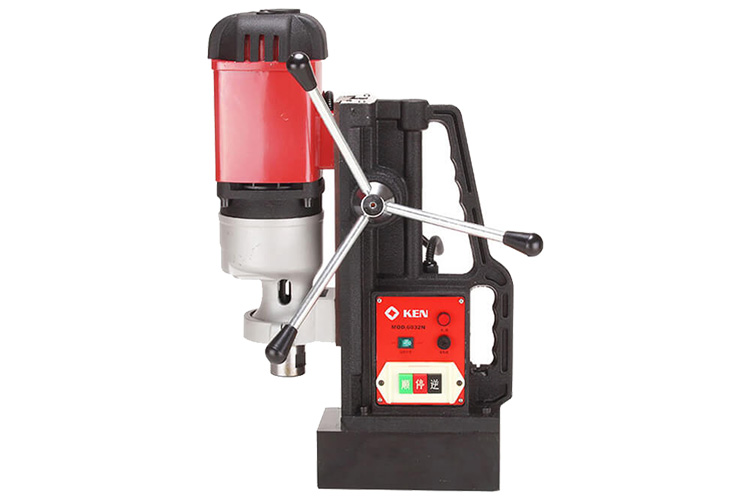 Máy khoan từ 1480W/28mm Ken 6028N
