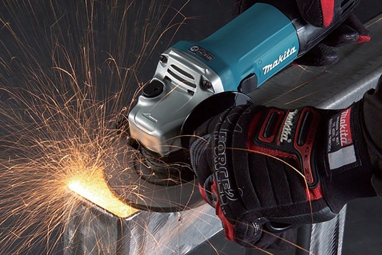 Máy mài góc 2000W đường kính 180mm Makita 9067
