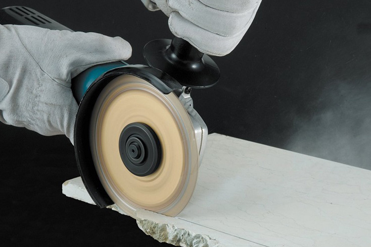 Máy mài góc 1400W đường kính 100mm Makita GA4040C