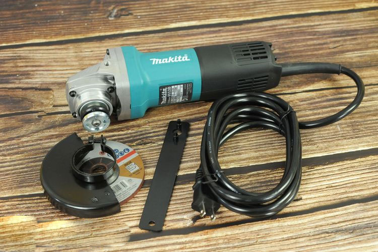 Máy mài góc 710W đường kính 100mm Makita 9553B