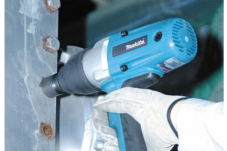 Máy vặn bu lông 380W Makita TW0200