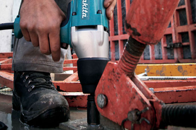 Máy vặn vít 470W Makita 6905H