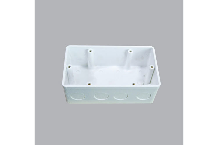 Hộp đế nhựa vuông kiểu Anh MPE A157V2