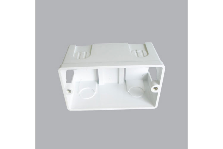 Hộp nhựa âm tường dùng cho MCB MPE A157 MCB