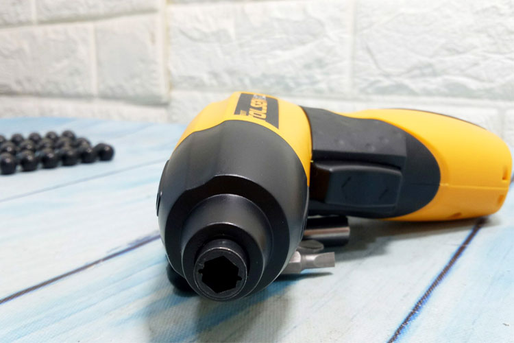 Bộ máy khoan nhỏ không dây X-tip 4.8V Tolsen 79011