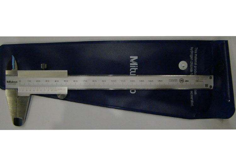 Thước cặp cơ khí 0-600mm Mitutoyo 530-501