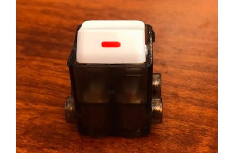 Hạt công tắc vuông 1 chiều 20A nắp màu trắng LIOA E18S12M20