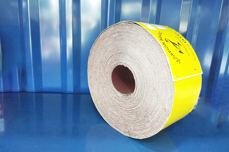 Cuộn giấy nhám vòng độ hạt 180 BÒ CẠP AJ63 180