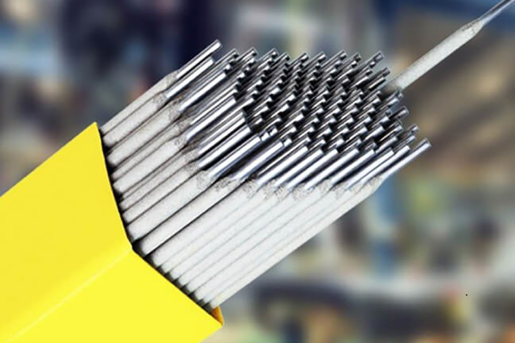 Hộp que hàn sắt 2.5mm KIM TÍN KT-421 2.5