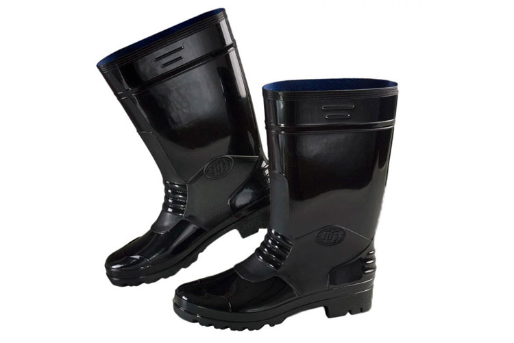 Thuy Duong 819 black PVC boots