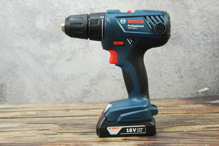 BOSCH 06019F81K1 18V/1.5Ah cordless drill and screwdriver