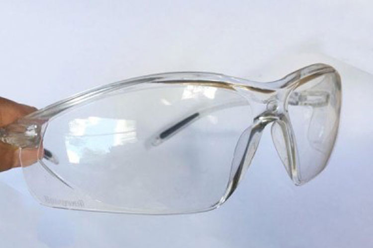 Honeywell A700 White Dust Protection Glasses