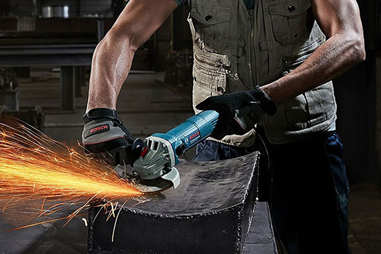 BOSCH 06013961K0 900W/100mm angle grinder with adjustable speed