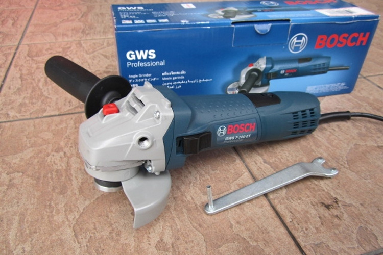 720W angle grinder with slide switch BOSCH 06013885K0
