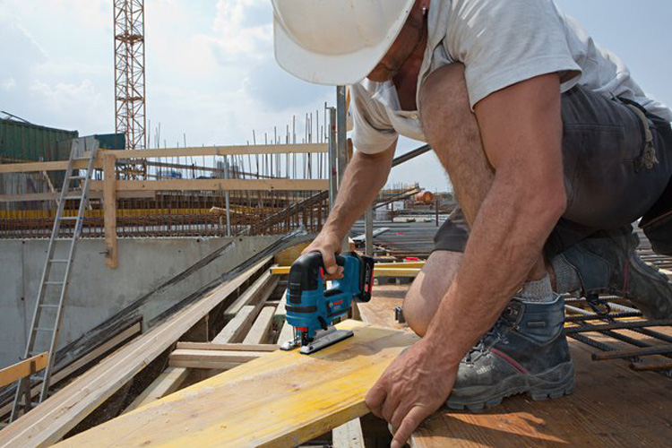 Máy cưa lộng dùng pin 18V/90mm BOSCH 060158J302