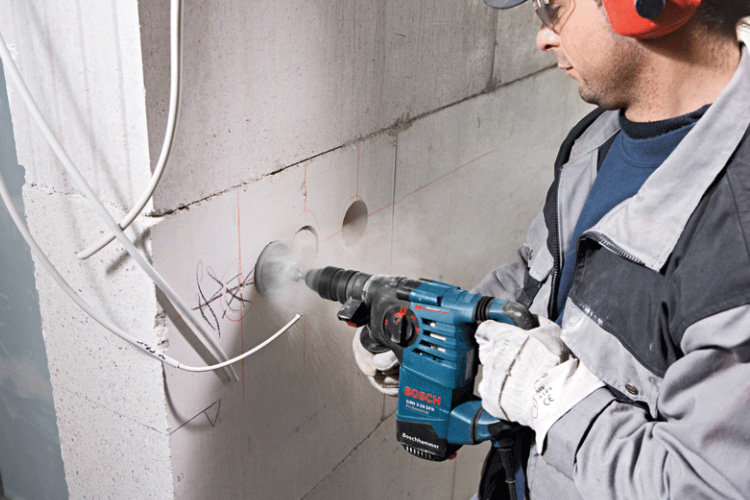 Máy khoan búa 900W mũi SDS BOSCH 06113321K0