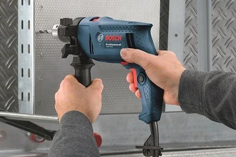 BOSCH 06011A15K7 Impact Drill Set with 100 Accessories