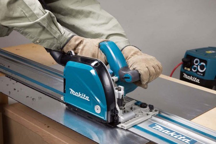 Máy cắt rãnh hợp kim nhôm118mm Makita CA5000X
