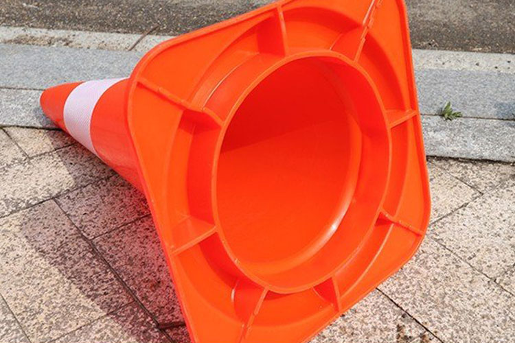 Cọc giao thông nhỏ 30cm BB.Safety.BB GT.30