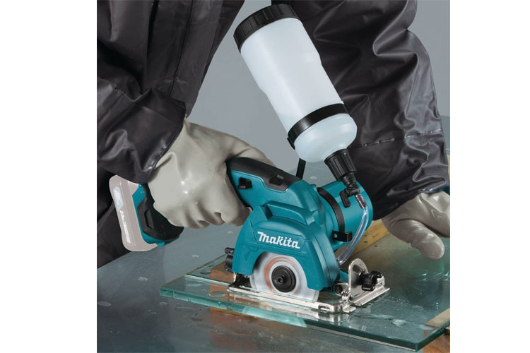 Máy cắt 85mm dùng pin 12V Max Makita CC301DSYE