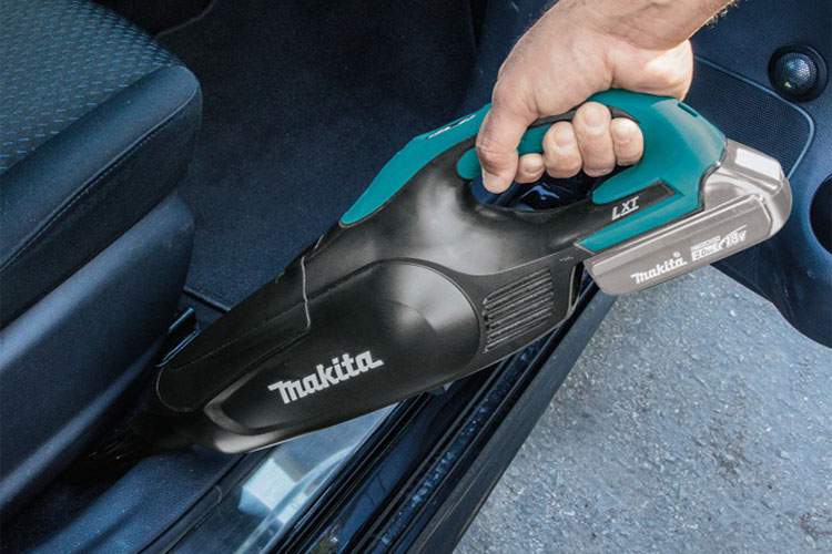 Máy hút bụi dùng pin 18V Makita DCL182SY