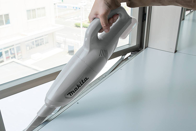 Makita CL106FDWY