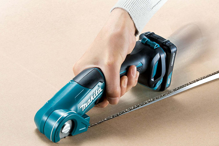 Makita CP100DZ