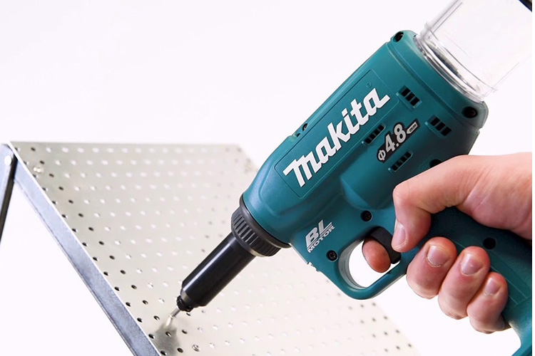 Makita DRV150Z