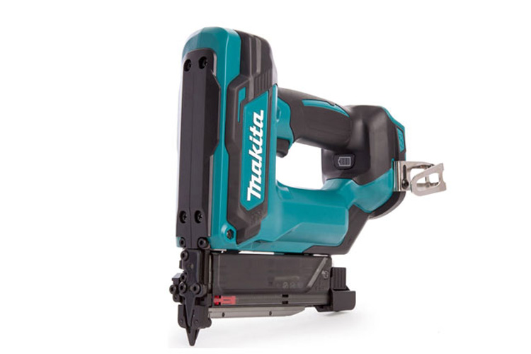 Makita DPT353Z 18V battery-free and rechargeable nail gun