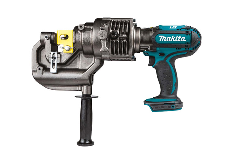 Máy đột lỗ thủy lực pin 18V Makita DPP200ZK không pin và sạc