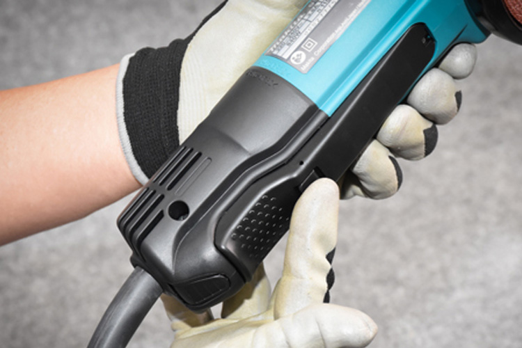 Máy mài góc 100mm/840W Makita 9556HP công tắc bóp