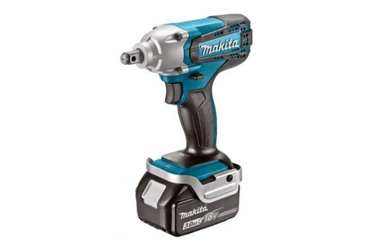 Máy siết bu lông pin 18V/3.0Ah Makita DTW190RFJX
