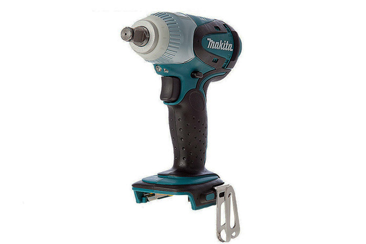 Máy siết bu lông pin 18V/4.0Ah Makita DTW251Z không pin và sạc