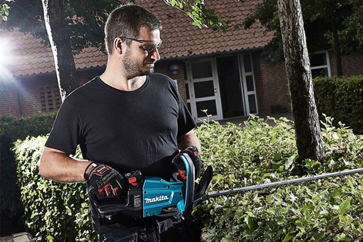 Máy tỉa hàng rào 500mm pin 18V Makita DUH502Z không pin và sạc