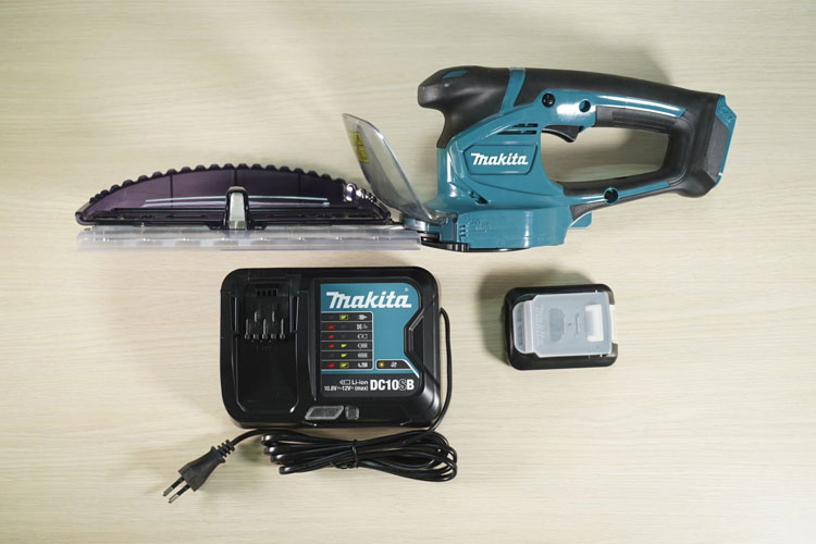 Máy cắt tỉa hàng rào pin 12V/1.5Ah Makita UH201DSY