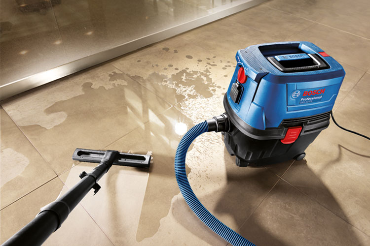 1100W wet and dry vacuum cleaner BOSCH 06019E51K0