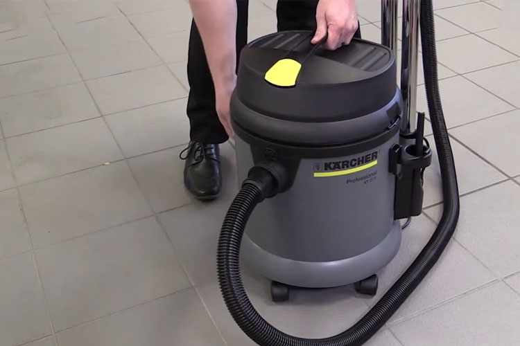 Karcher NT 27/1 wet and dry vacuum cleaner