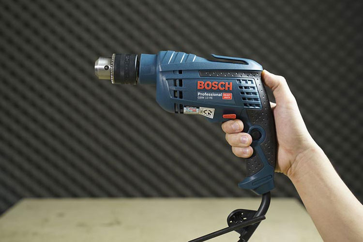 Máy khoan điện 600W BOSCH 06014775K0