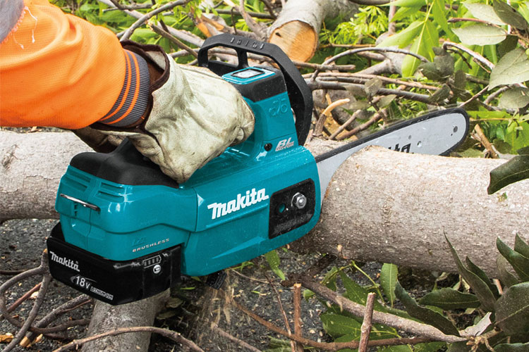 Máy cưa xích pin 18V Makita DUC254Z