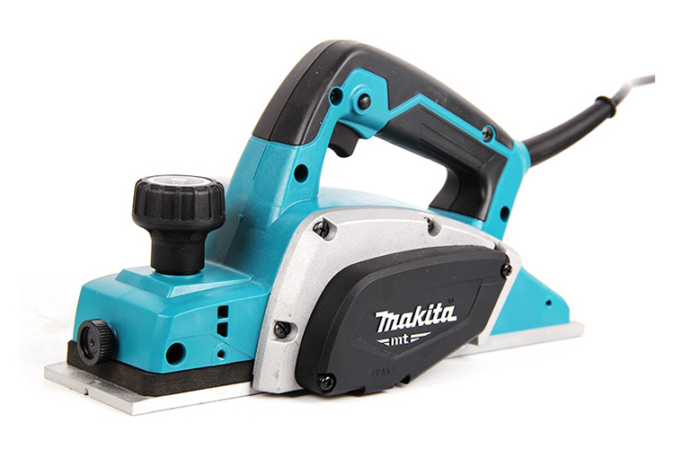 Máy bào 82mm/500W Makita M1901B