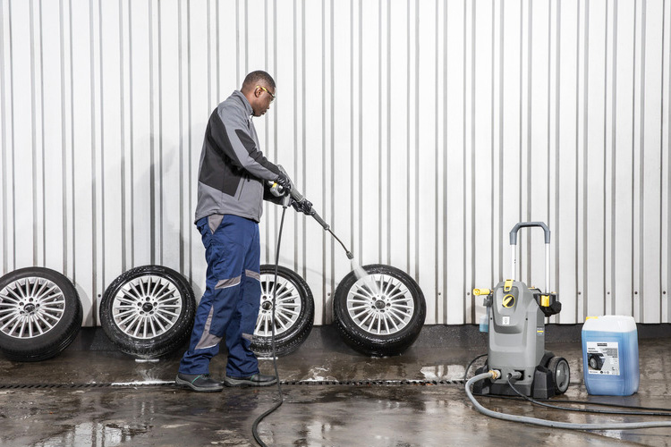 Máy phun rửa áp lực cao Karcher HD 6/15 M