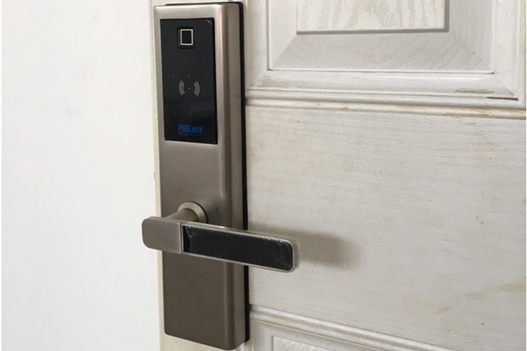 Khóa cửa điện tử thẻ từ PHGlock FP8161